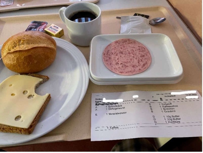Mangelernährt im Krankenhaus: Angebot in einer Kölner Klinik. (Foto: Leser)